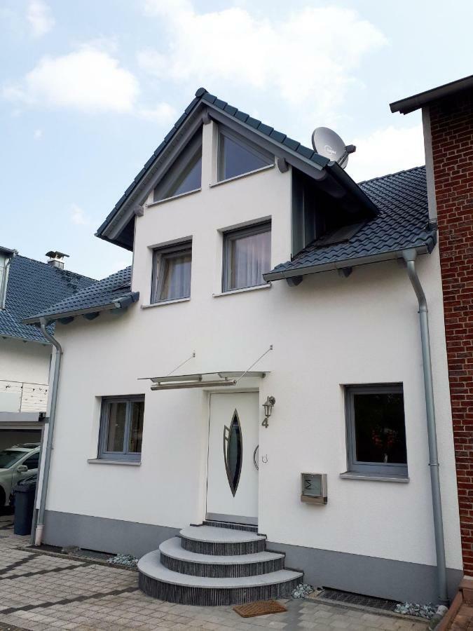 Villa-Seerose Köln Exteriör bild