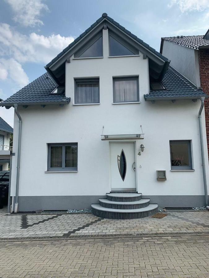 Villa-Seerose Köln Exteriör bild